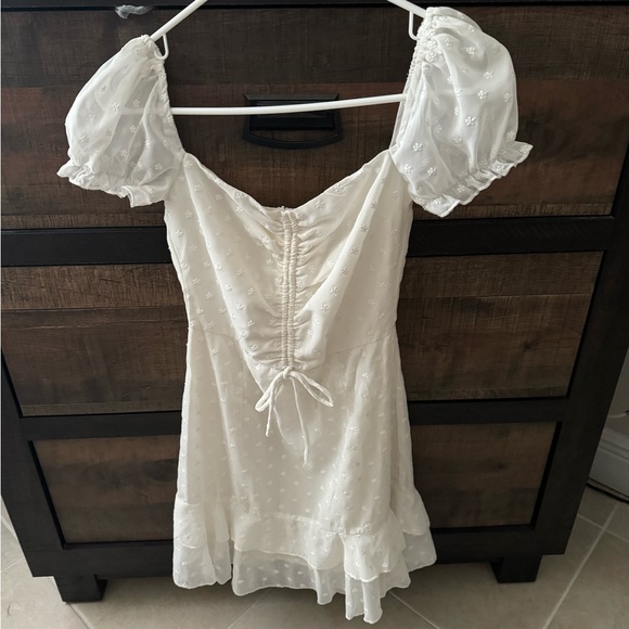 Princess Polly dress size 0. Excellent condition. Cream color - Picture 2 of 4